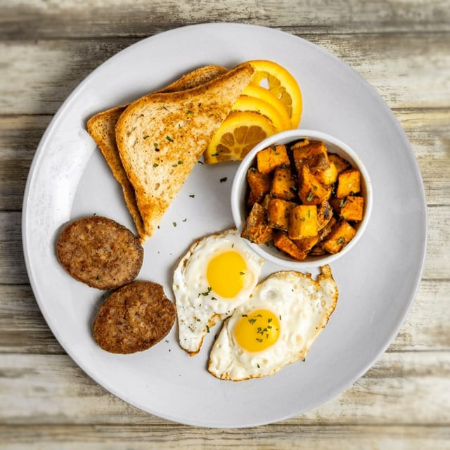 Bungalow Breakfast.